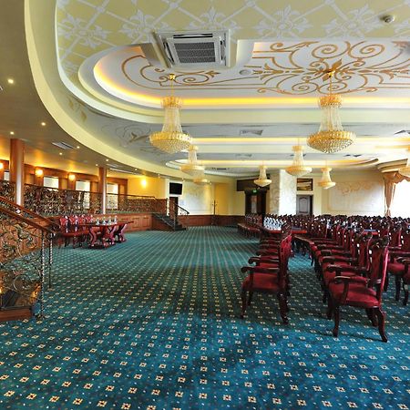 Park Hotel Stara Zagora Ngoại thất bức ảnh The interior of the main hall