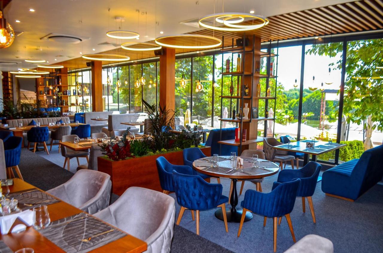 Park Hotel Stara Zagora Ngoại thất bức ảnh Restaurant in the hotel